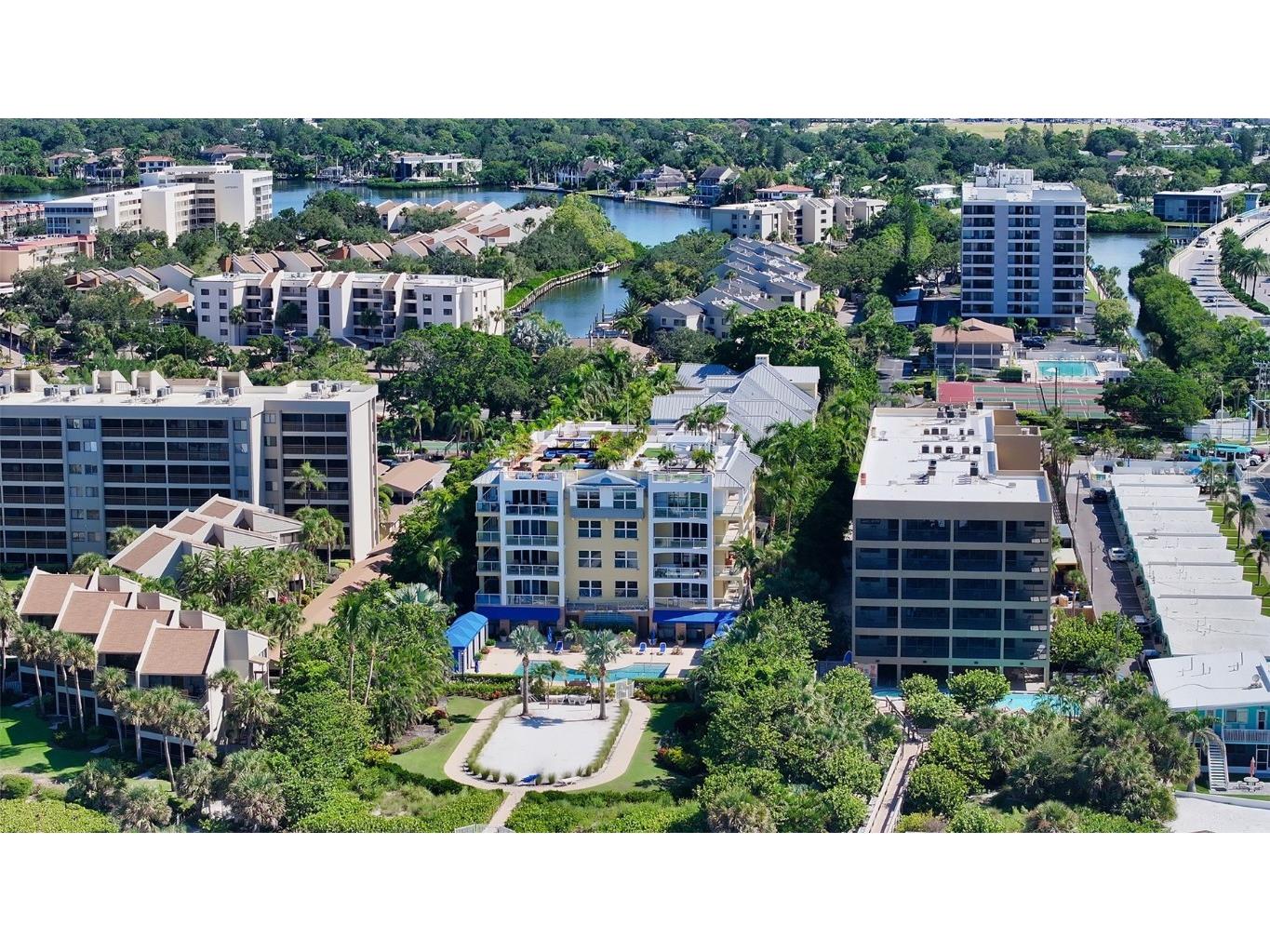 1000 Seagrove Lane #PHN Sarasota FL 34242 A4628526 image1