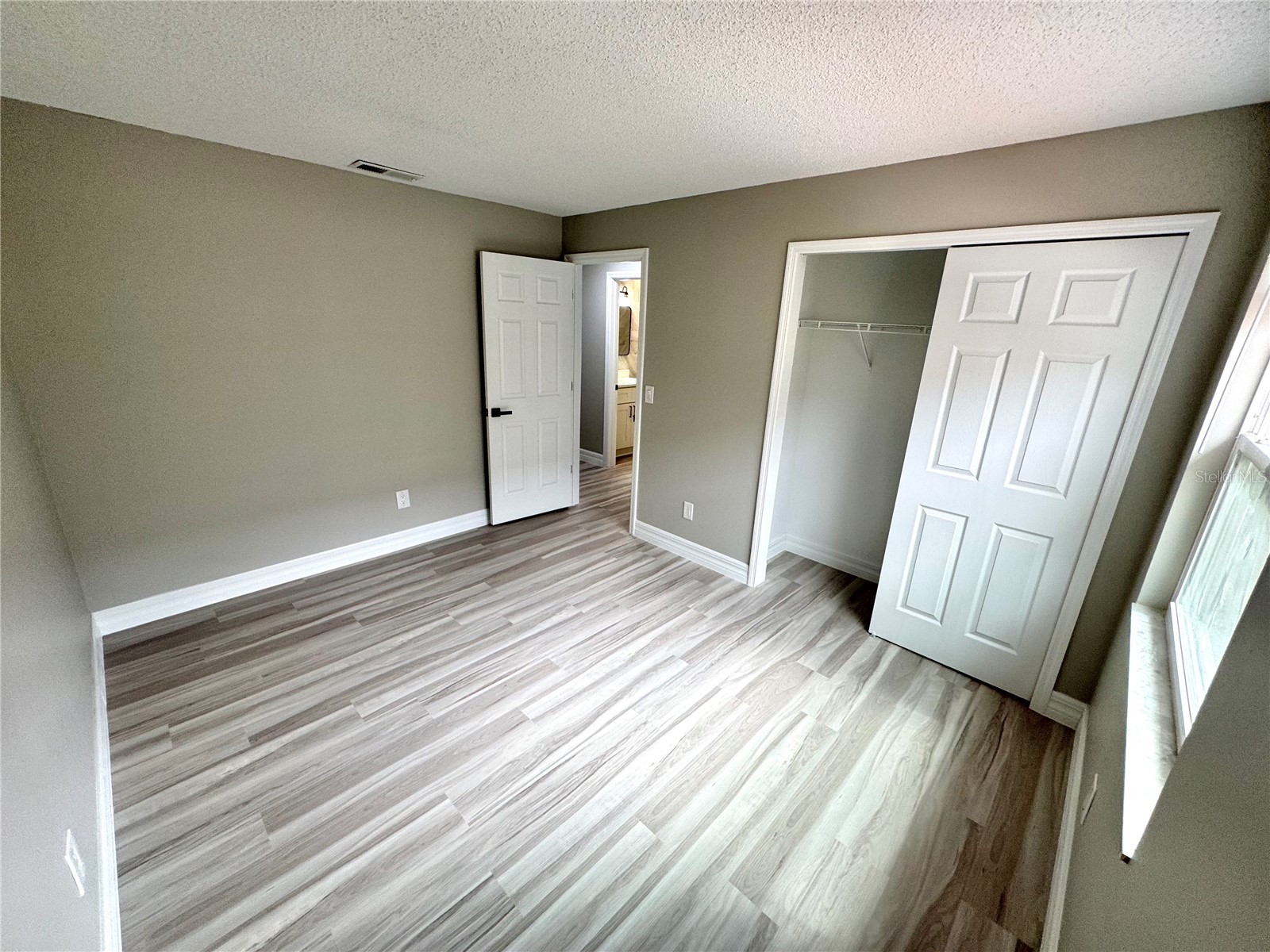 1000 Summer Lakes Drive Orlando FL 32835 O6390951 image36