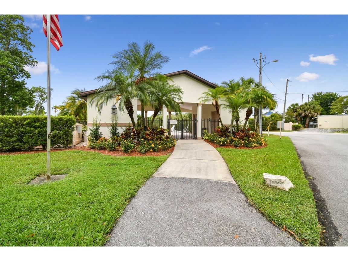 1000 Tarpon Woods Boulevard #104 Palm Harbor FL 34685 U8202160 image1