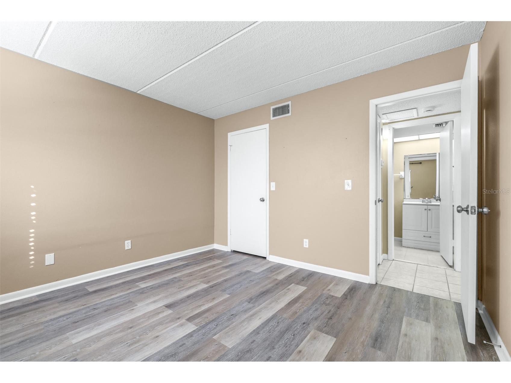 1000 Tarpon Woods Boulevard #503 Palm Harbor FL 34685 TB8462889 image35