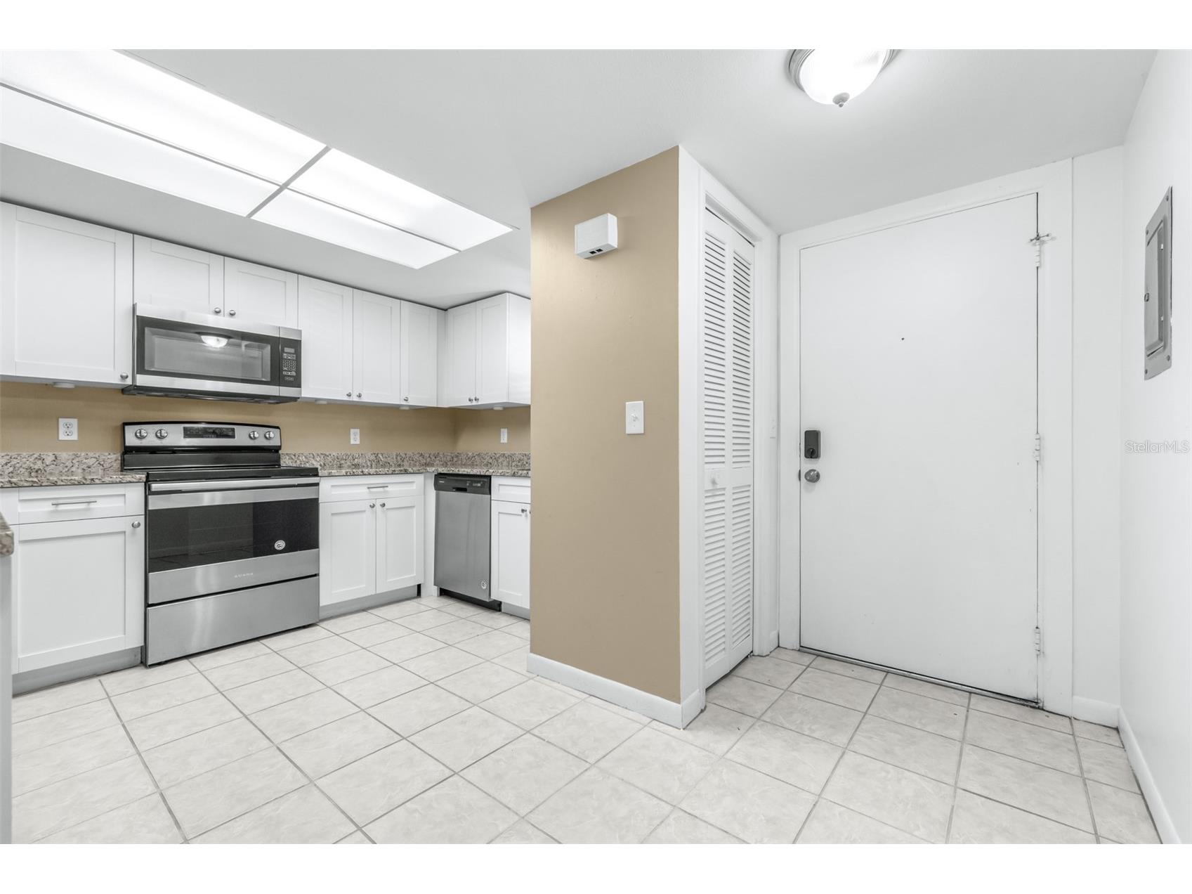 1000 Tarpon Woods Boulevard #503 Palm Harbor FL 34685 TB8462889 image5