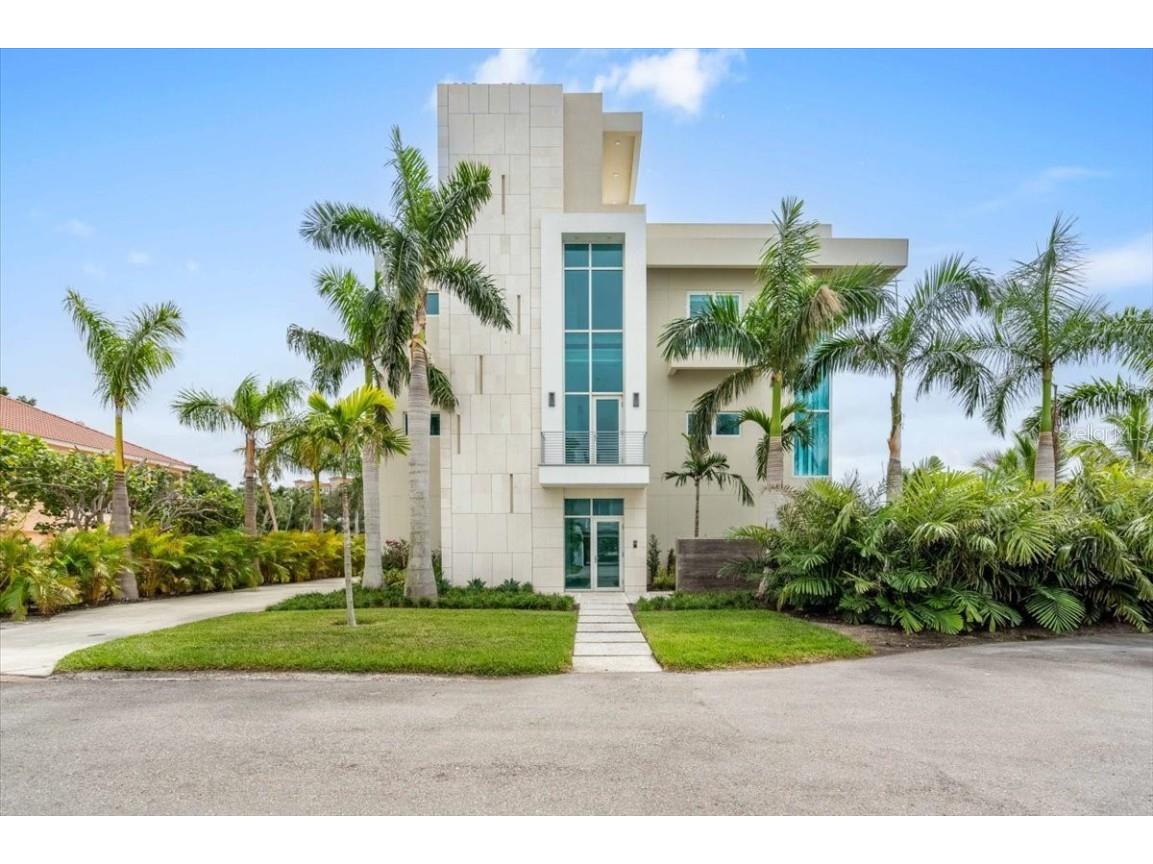 1000 Tocobaga Lane Sarasota FL 34236 - SARASOTA BAY A4660993 image2