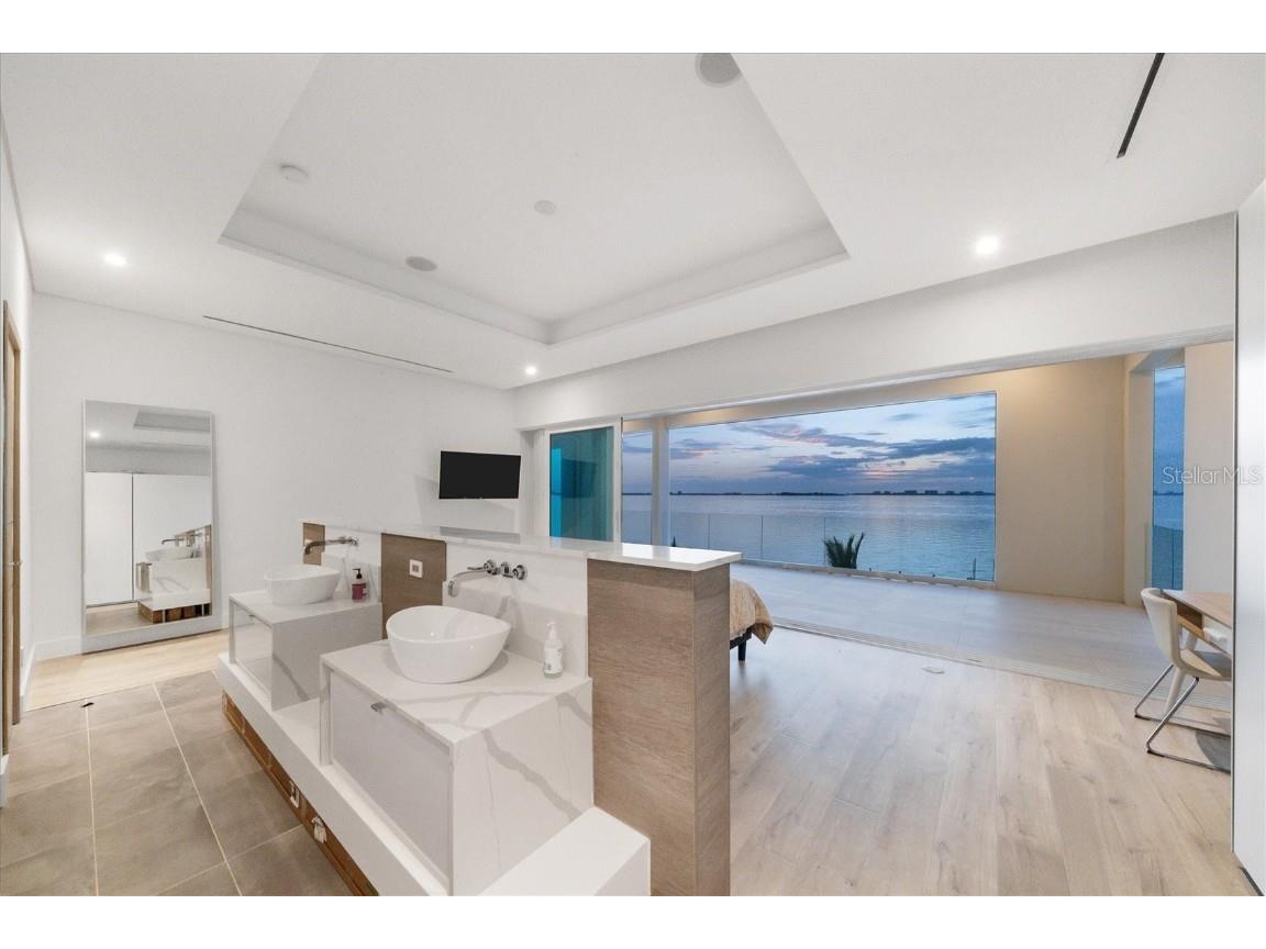 1000 Tocobaga Lane Sarasota FL 34236 - SARASOTA BAY A4660993 image42