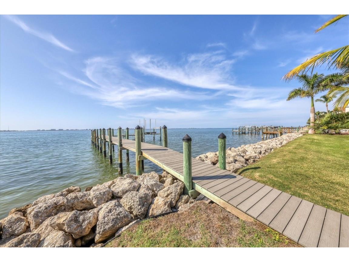 1000 Tocobaga Lane Sarasota FL 34236 - SARASOTA BAY A4660993 image8