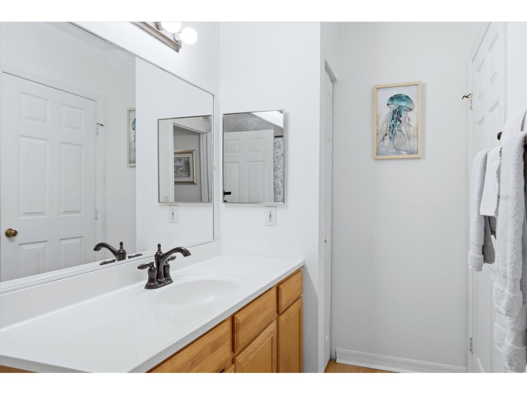 1000 Villagio Circle #106 Sarasota FL 34237 A4694275 image26