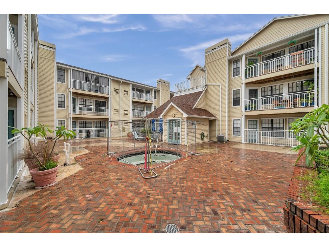 1000 W Horatio Street #129 Tampa FL 33606 TB8403082 image28