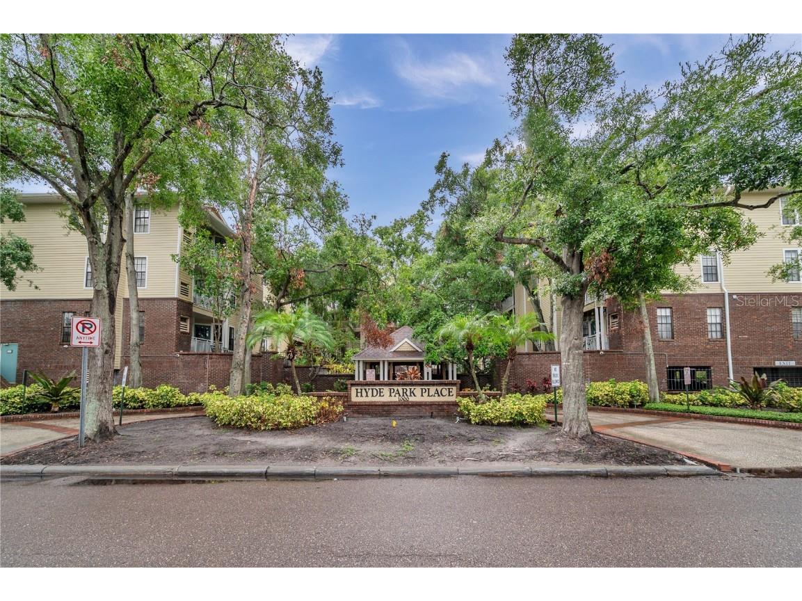 1000 W Horatio Street #129 Tampa FL 33606 TB8403082 image40