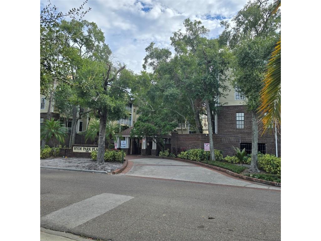 1000 W Horatio Street #207 Tampa FL 33606 TB8370455 image17