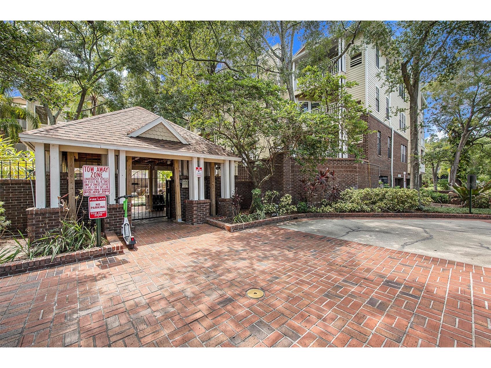 1000 W Horatio Street #301 Tampa FL 33606 TB8513384 image1