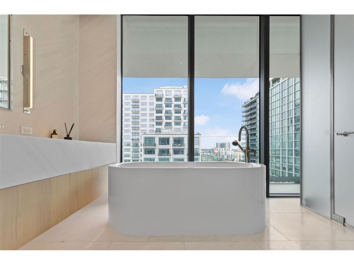 1000 Water Street #1103 Tampa FL 33602 TB8451475 image37