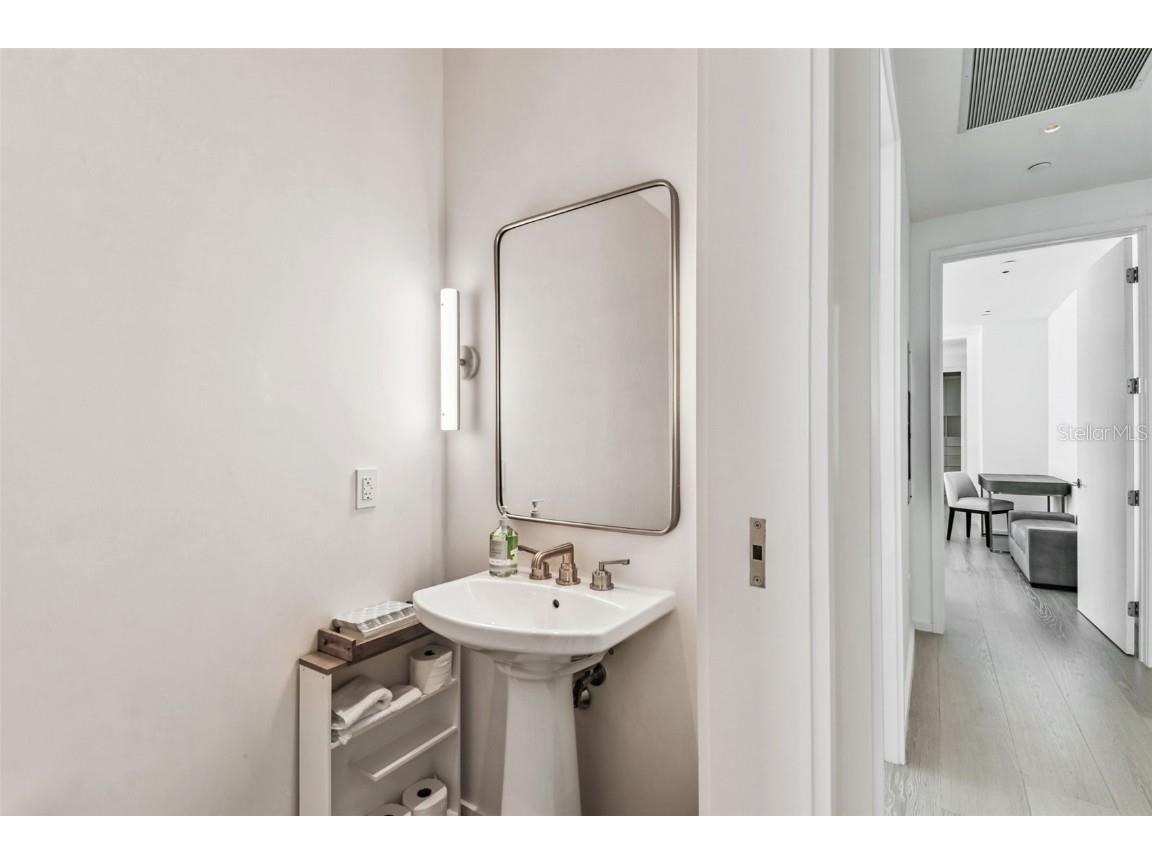 1000 Water Street #2202 Tampa FL 33602 TB8451447 image13