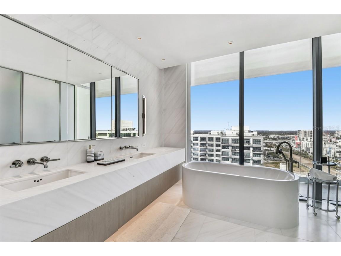 1000 Water Street #2202 Tampa FL 33602 TB8451447 image32