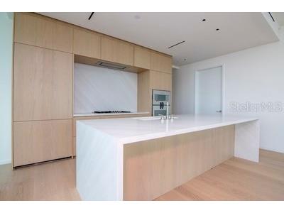 1000 Water Street #2402 Tampa FL 33602 - TAMPA BAY TB8415412 image9