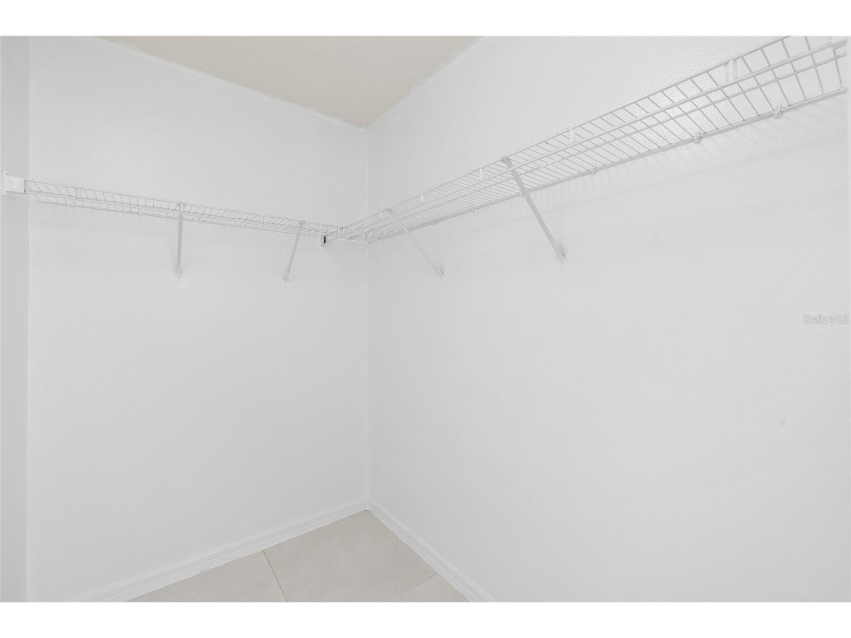 10001 Florence Avenue N Tampa FL 33612 TB8532122 image24