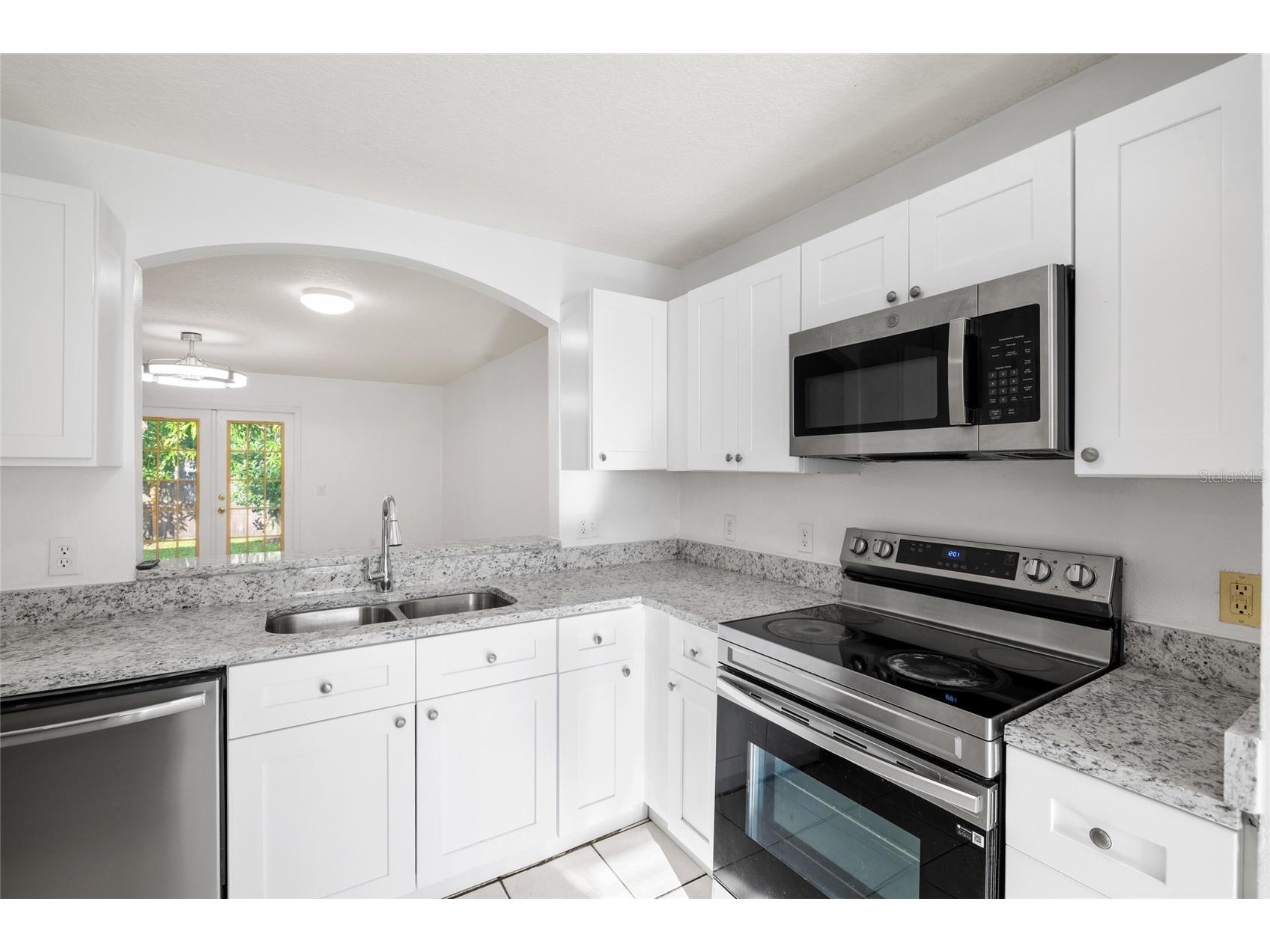 10001 Florence Avenue N Tampa FL 33612 TB8532122 image7