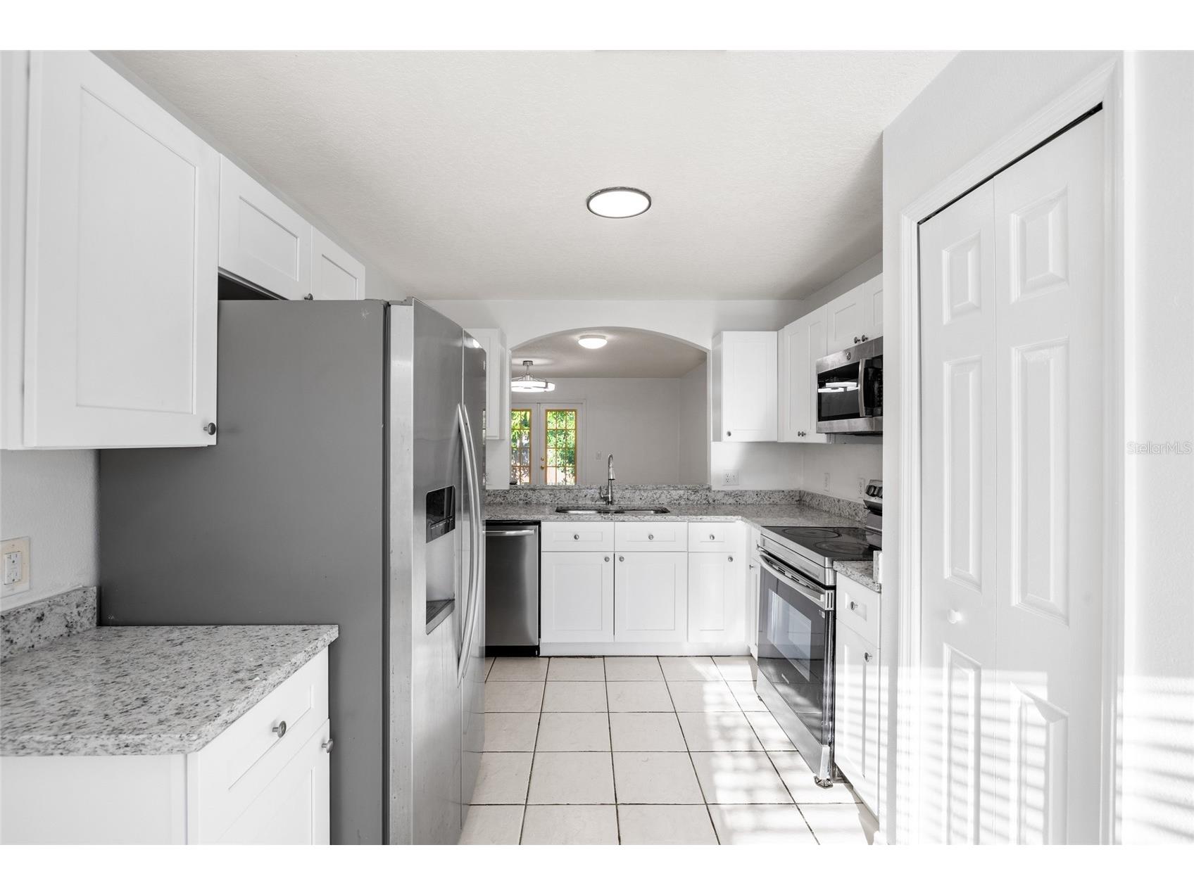 10001 Florence Avenue N Tampa FL 33612 TB8532122 image8