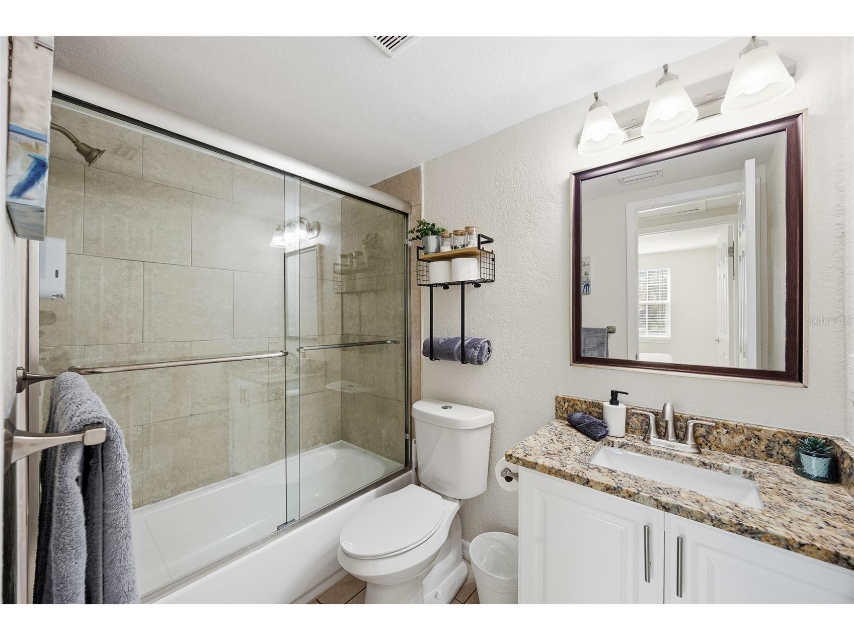 10001 N Annette Avenue Tampa FL 33612 TB8471662 image13