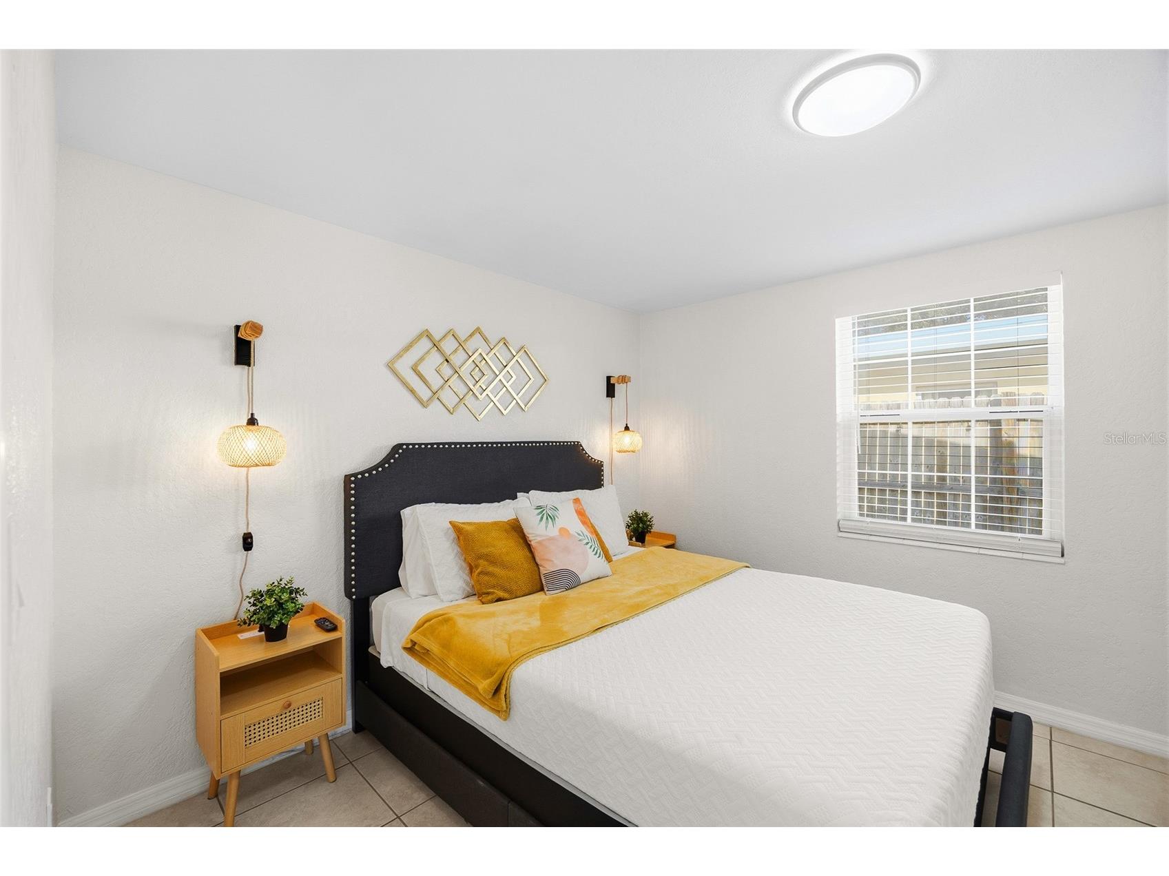 10001 N Annette Avenue Tampa FL 33612 TB8471662 image15