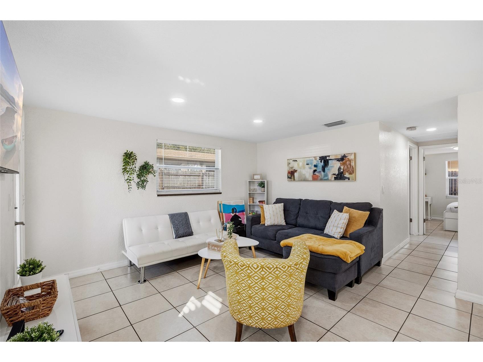 10001 N Annette Avenue Tampa FL 33612 TB8471662 image4