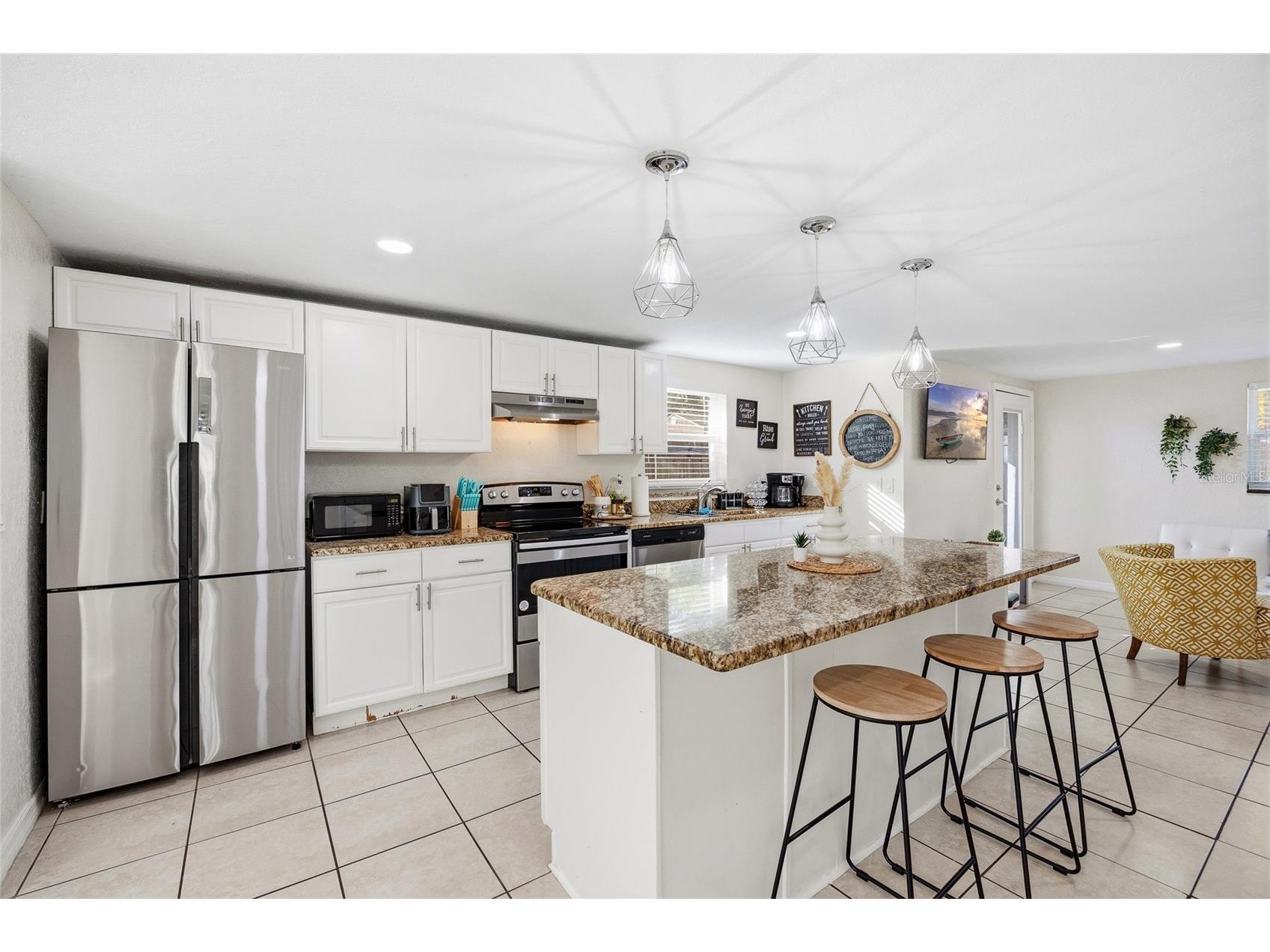 10001 N Annette Avenue Tampa FL 33612 TB8471662 image8