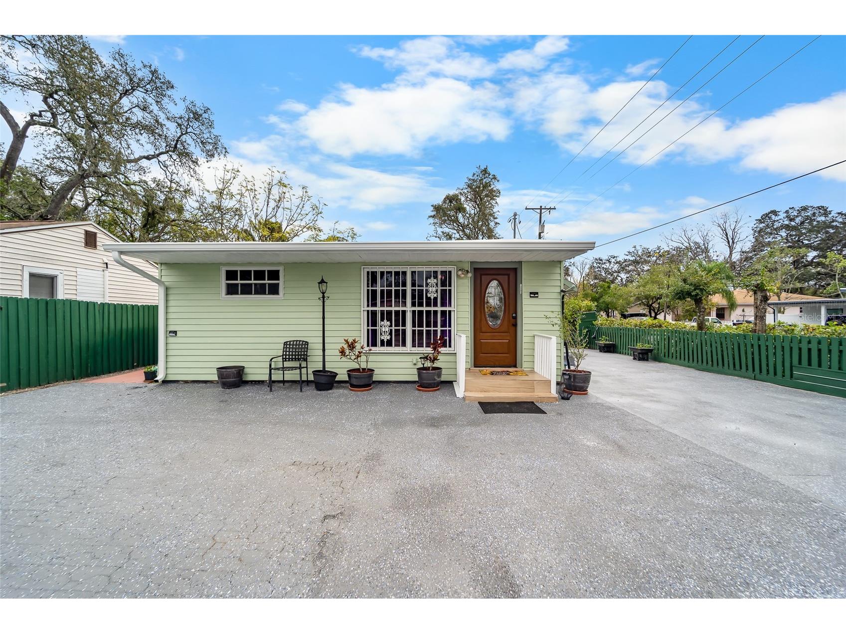 10001 N Arden Avenue Tampa FL 33612 TB8466634 image1