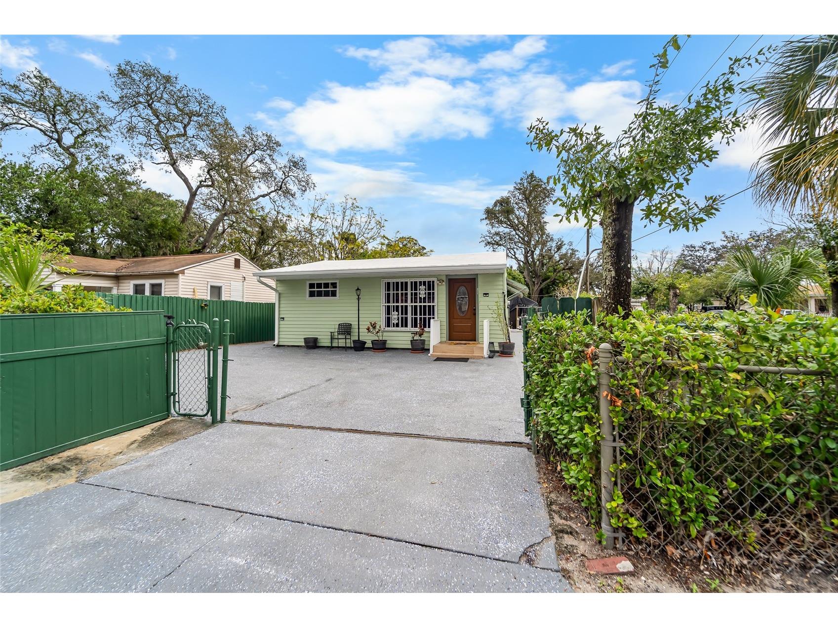 10001 N Arden Avenue Tampa FL 33612 TB8466634 image4