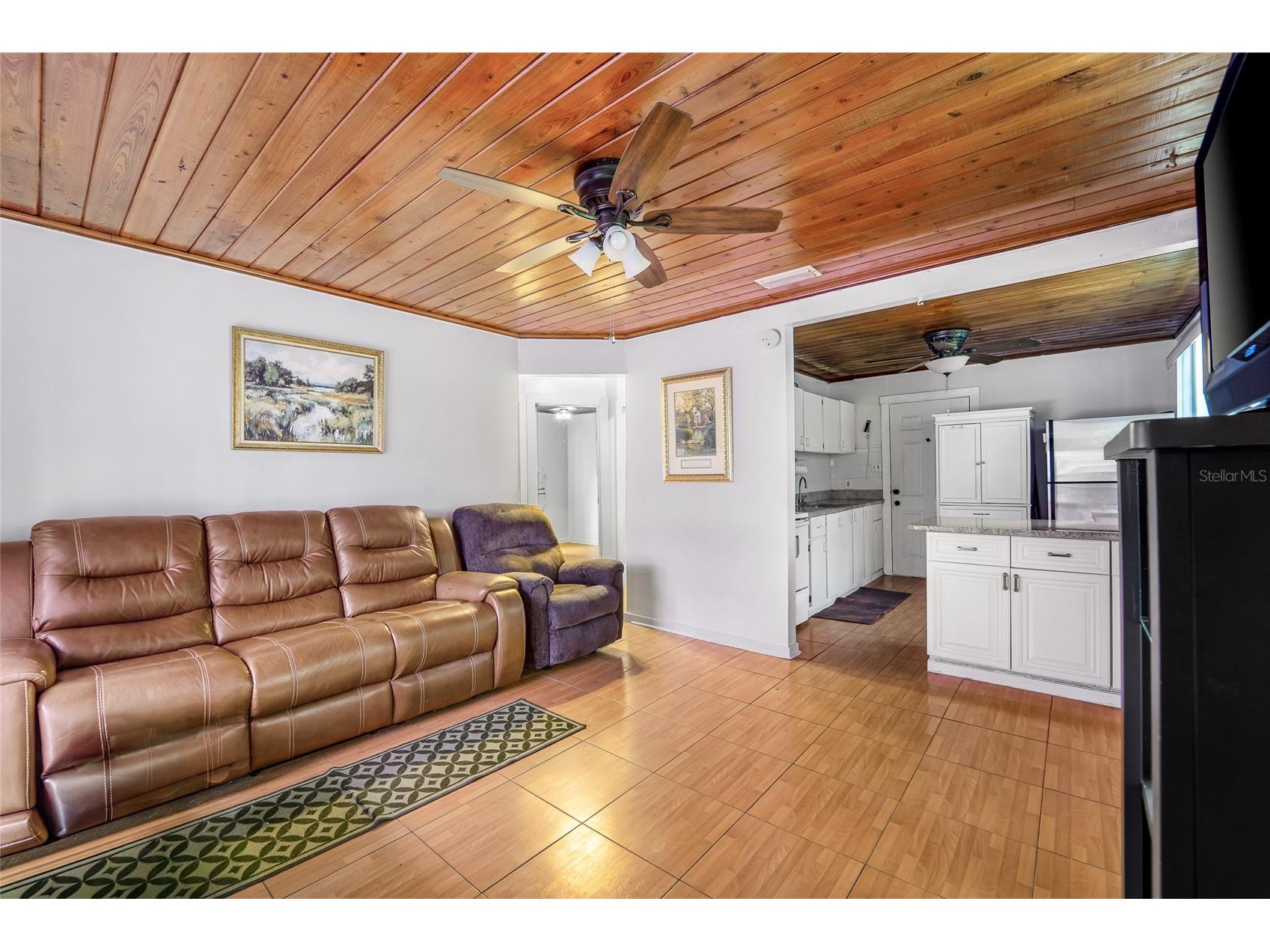 10001 N Arden Avenue Tampa FL 33612 TB8466634 image7