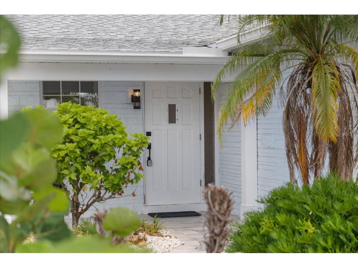 10001 S Yacht Club Drive Treasure Island FL 33706 W7878034 image2