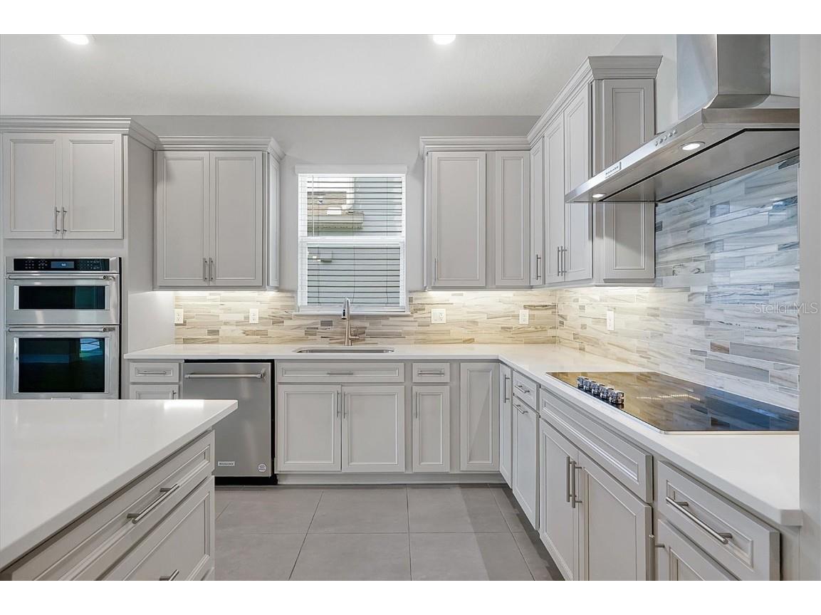 10002 Brown Burrow Street Orlando FL 32829 O6336468 image2