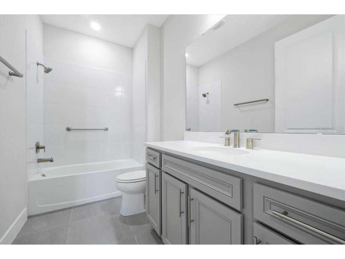 10002 Brown Burrow Street Orlando FL 32829 O6336468 image24