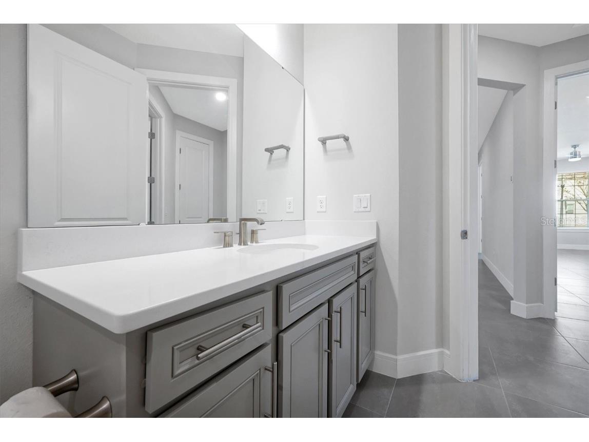 10002 Brown Burrow Street Orlando FL 32829 O6336468 image25