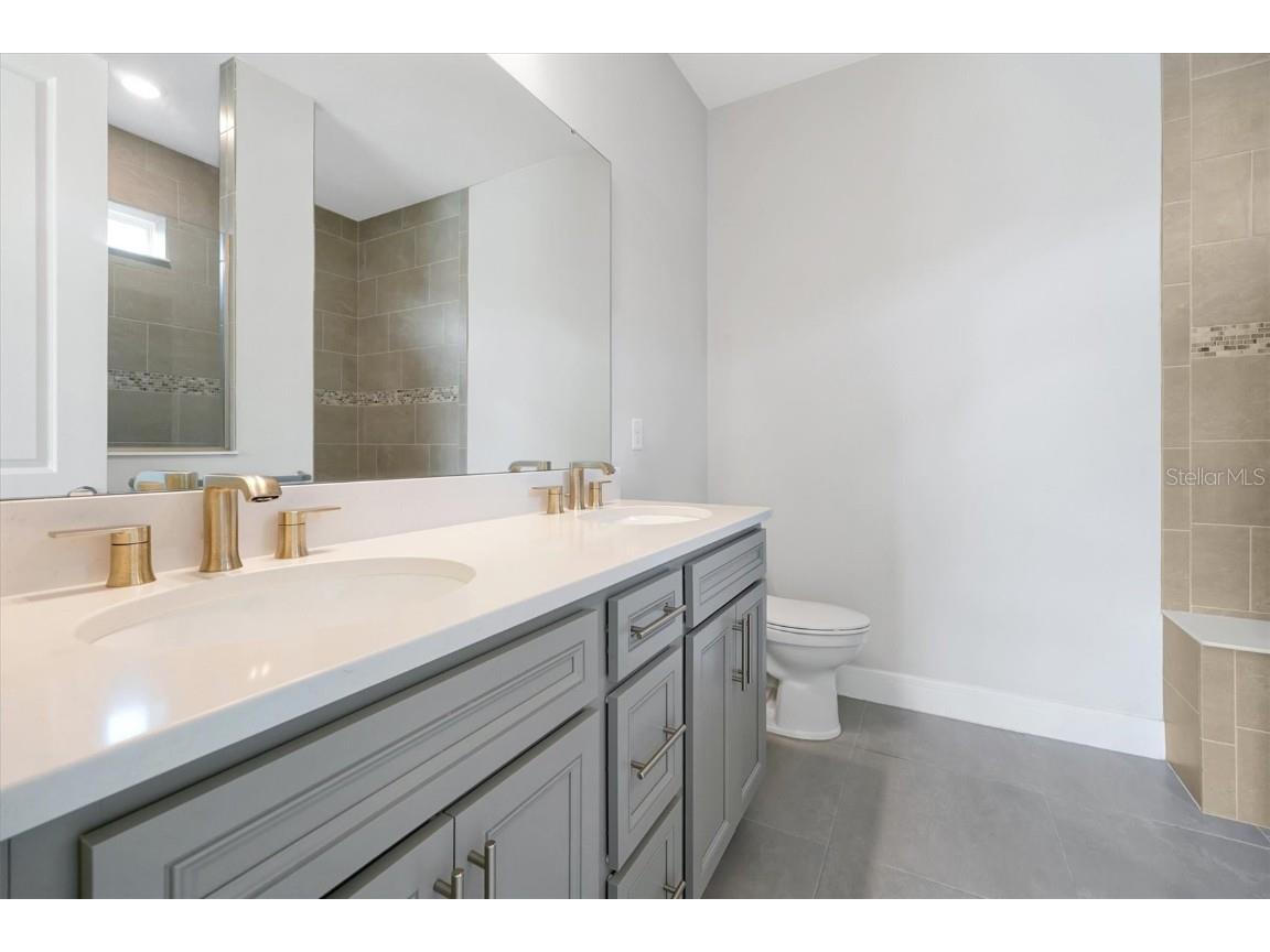 10002 Brown Burrow Street Orlando FL 32829 O6336468 image9