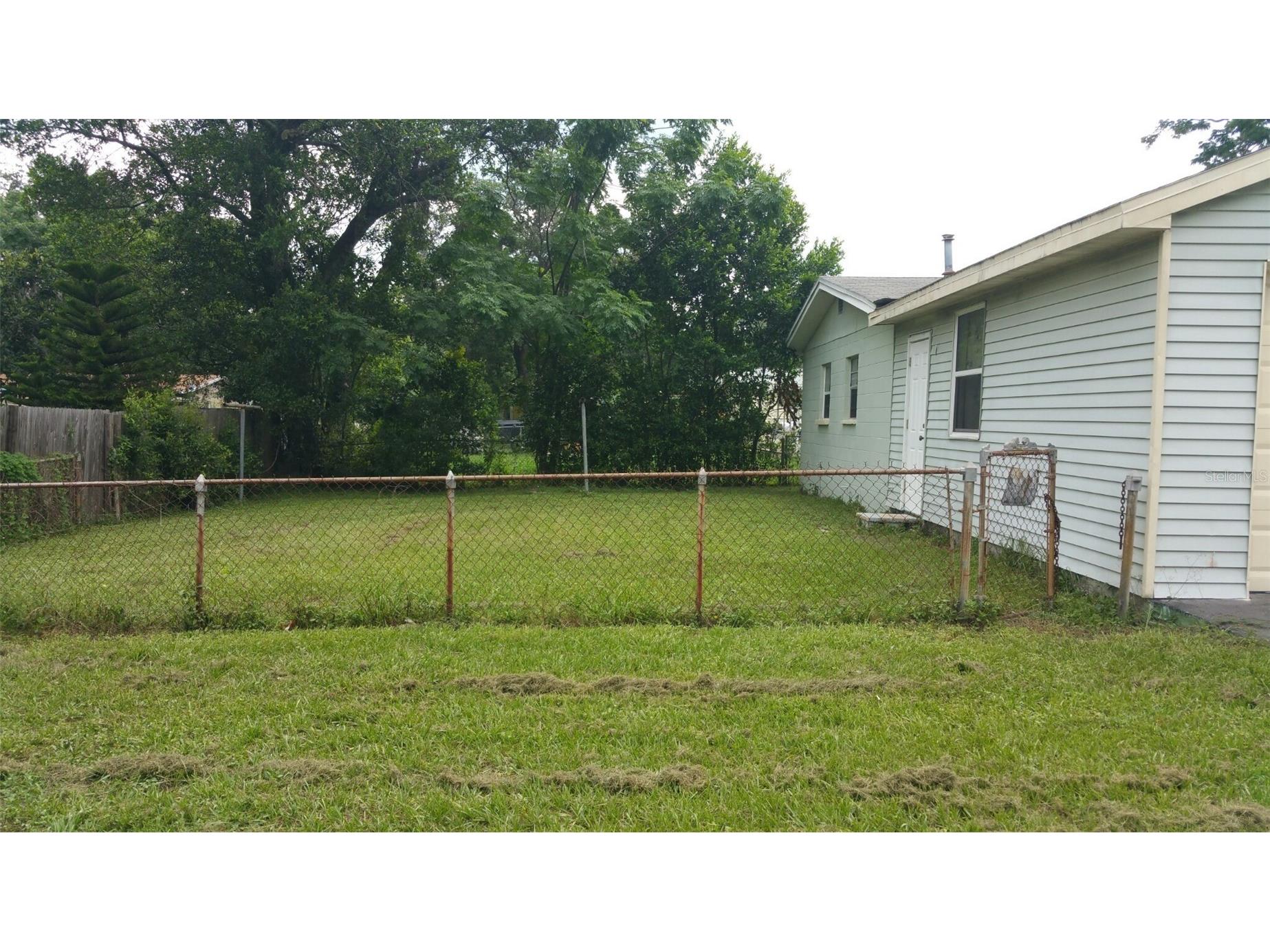 10002 N 26th Street Tampa FL 33612 O6372379 image4