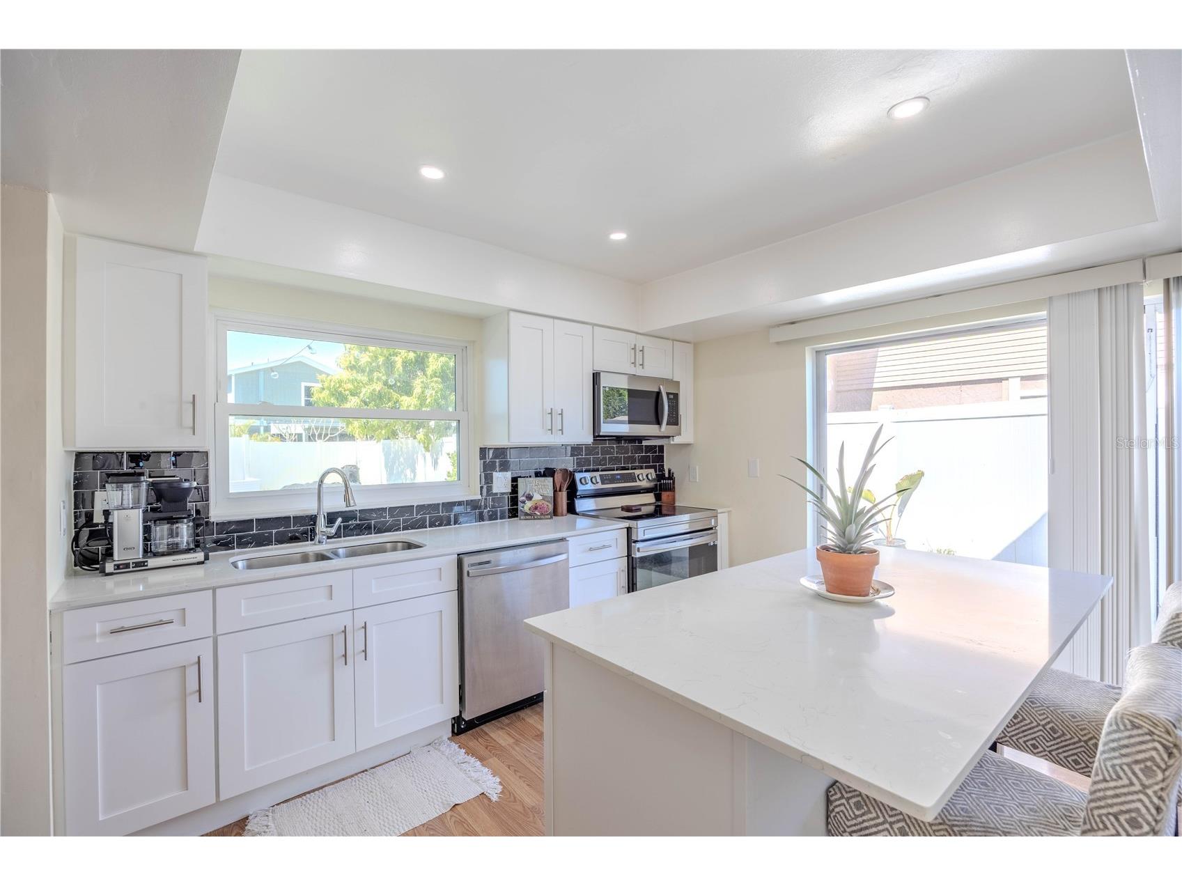 10002 Oakengate Place Tampa FL 33624 TB8490437 image12