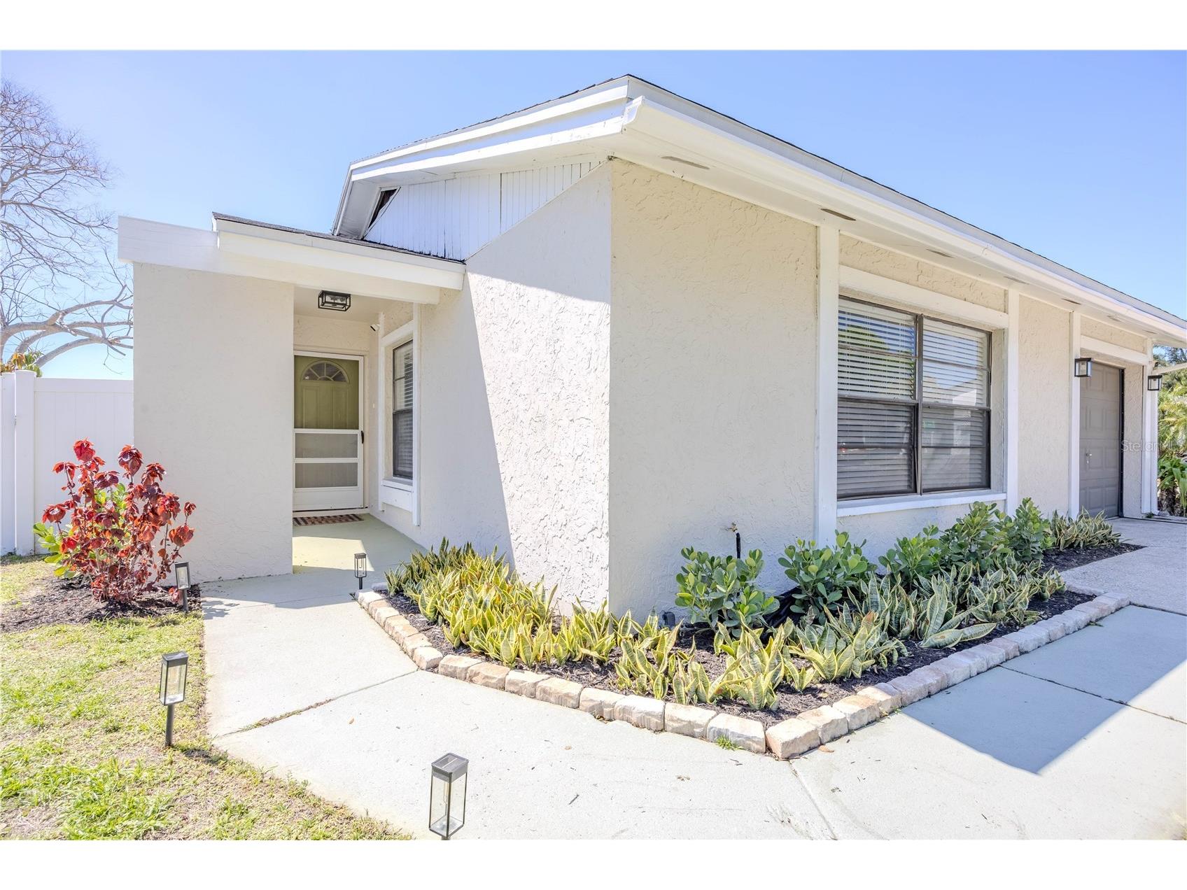 10002 Oakengate Place Tampa FL 33624 TB8490437 image2