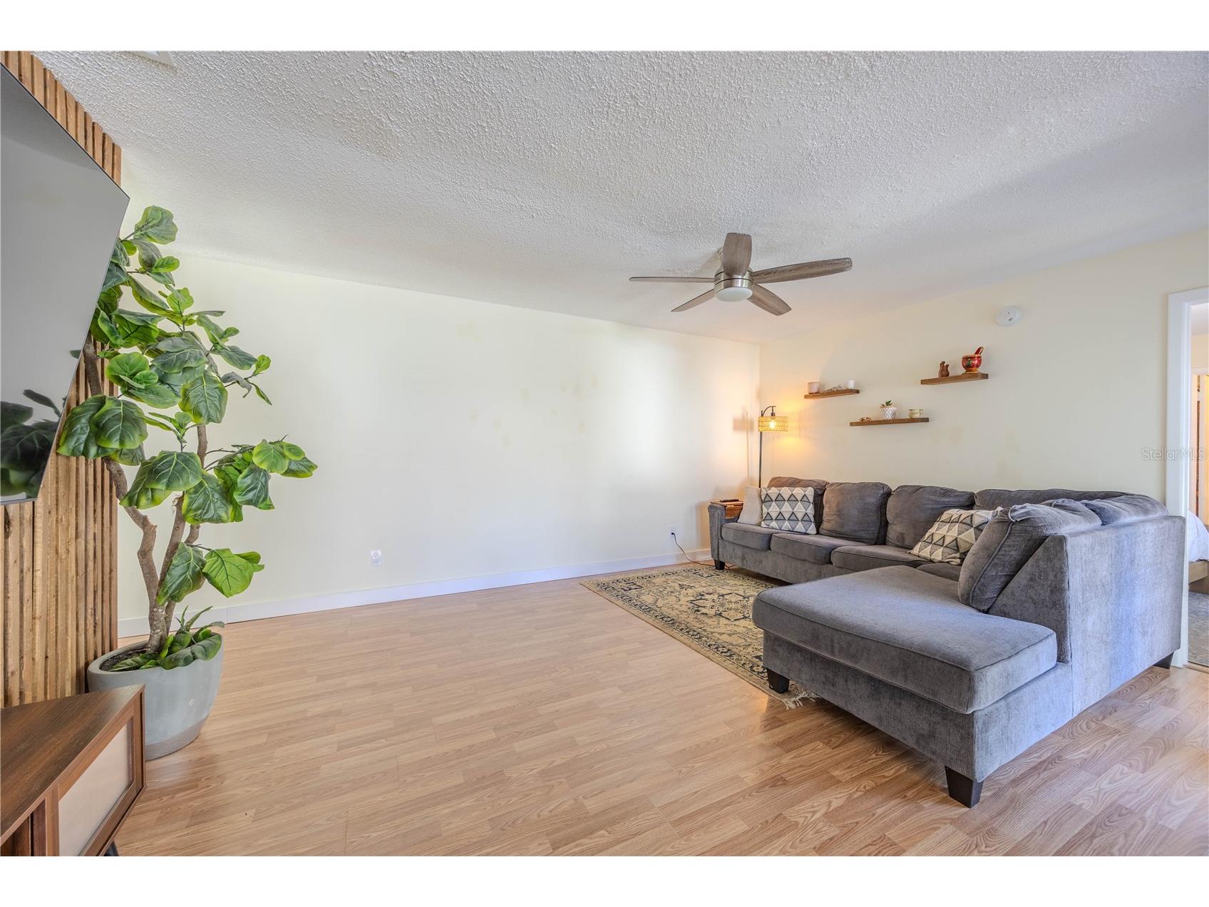 10002 Oakengate Place Tampa FL 33624 TB8490437 image6