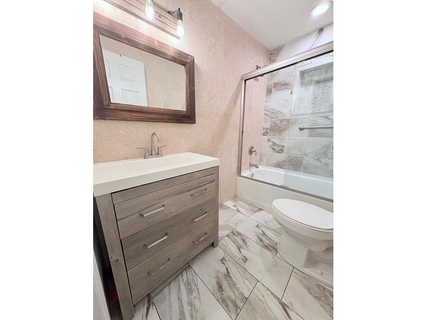 10004 Memorial Highway Tampa FL 33615 TB8434066 image31