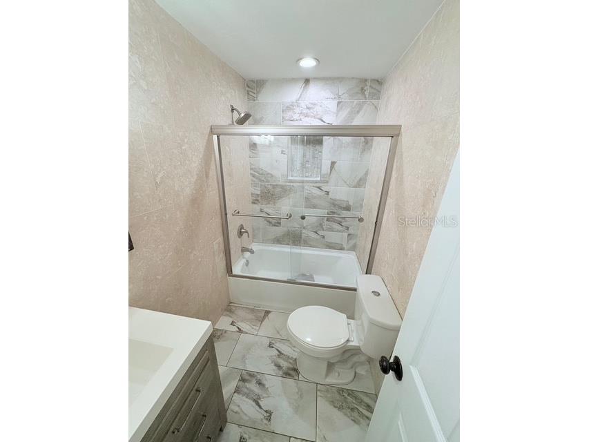 10004 Memorial Highway Tampa FL 33615 TB8434066 image33