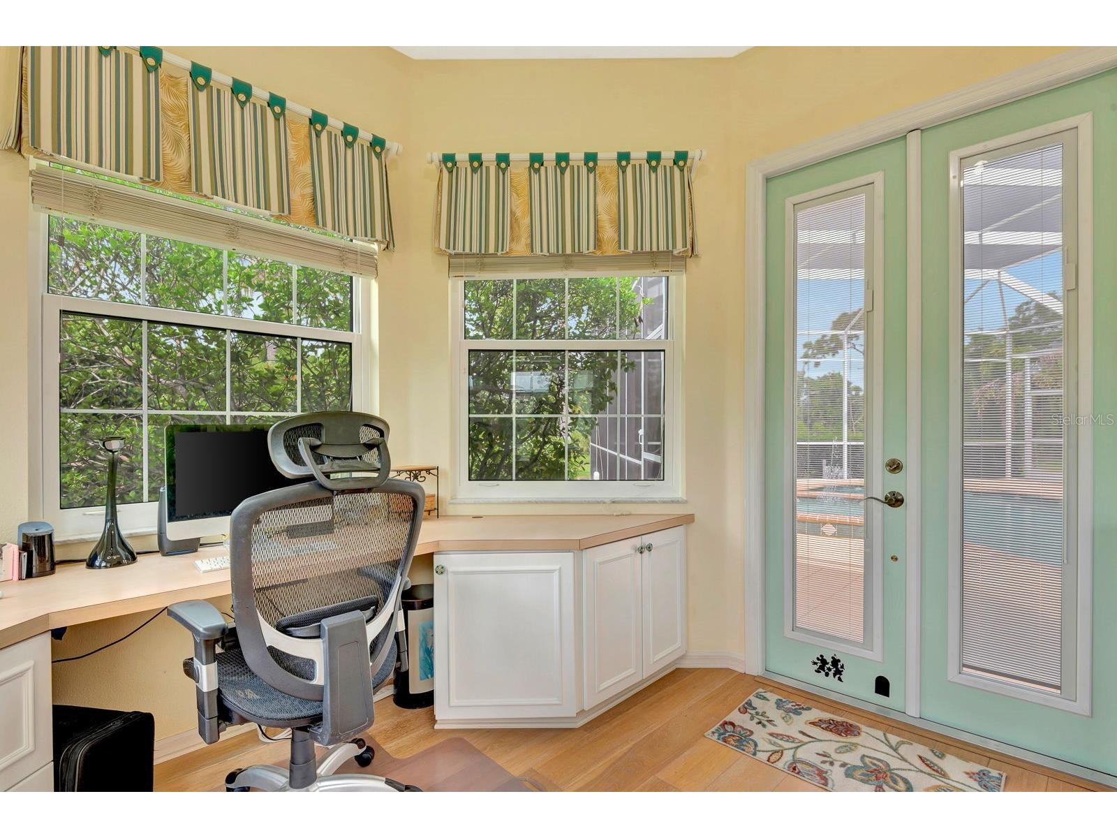 10005 Cherry Hills Avenue Circle Bradenton FL 34202 A4689675 image23