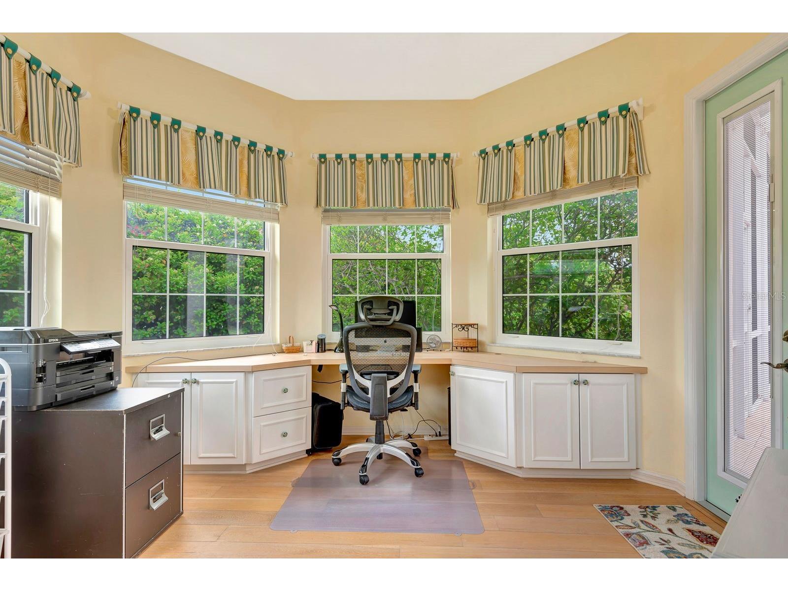 10005 Cherry Hills Avenue Circle Bradenton FL 34202 A4689675 image24