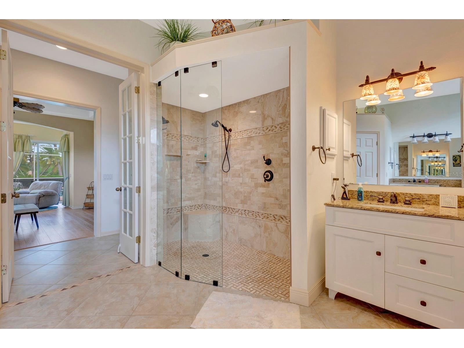 10005 Cherry Hills Avenue Circle Bradenton FL 34202 A4689675 image25