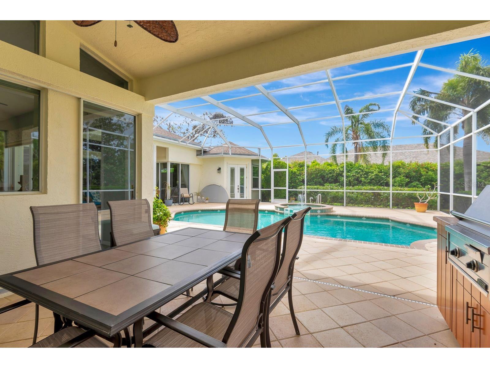 10005 Cherry Hills Avenue Circle Bradenton FL 34202 A4689675 image40