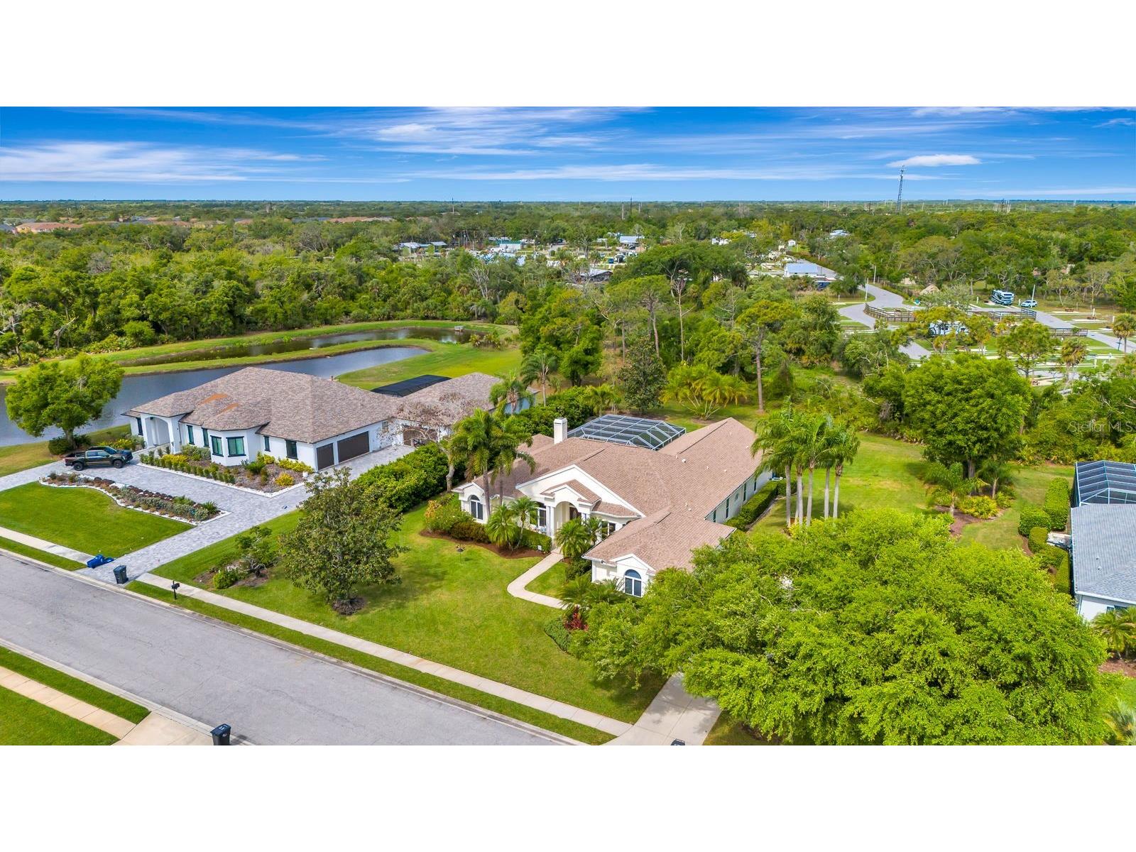 10005 Cherry Hills Avenue Circle Bradenton FL 34202 A4689675 image49