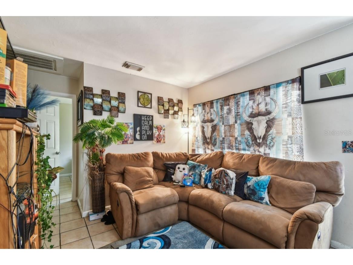 10007 N 10th Street Tampa FL 33612 TB8386870 image5