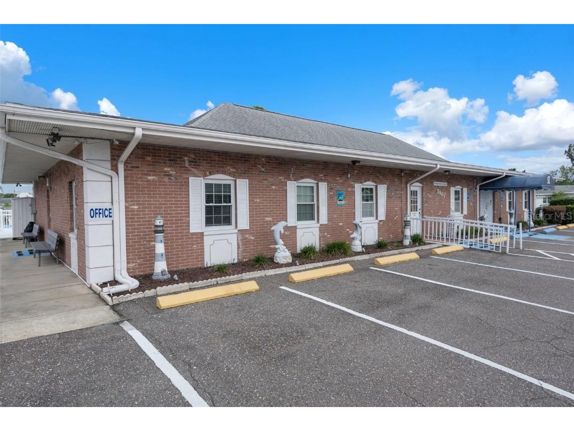 10008 Daffodil Street N #186 Pinellas Park FL 33782 TB8437239 image48