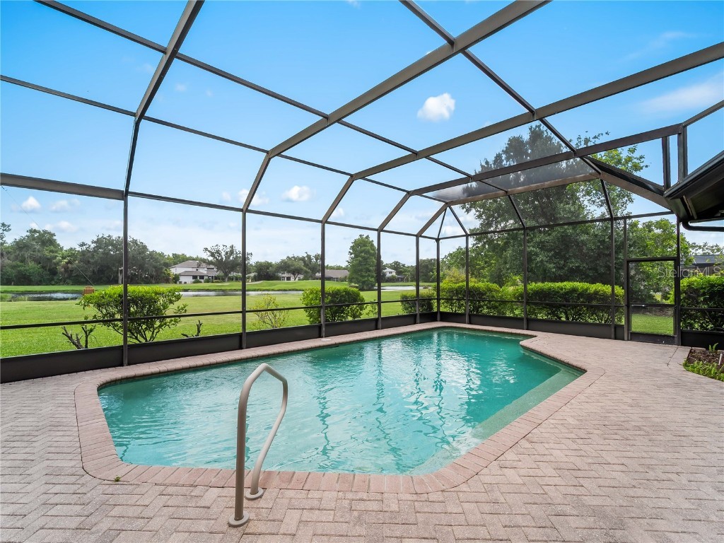 10009 Clubhouse Drive Bradenton FL 34202 N6139619 image3