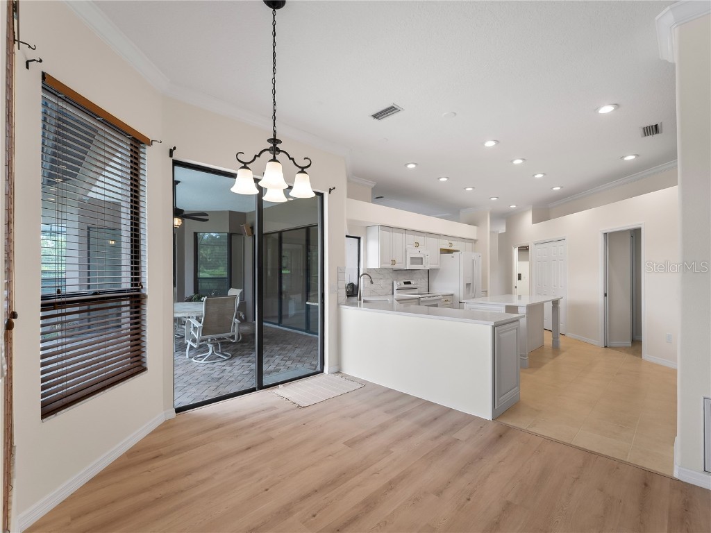 10009 Clubhouse Drive Bradenton FL 34202 N6139619 image45