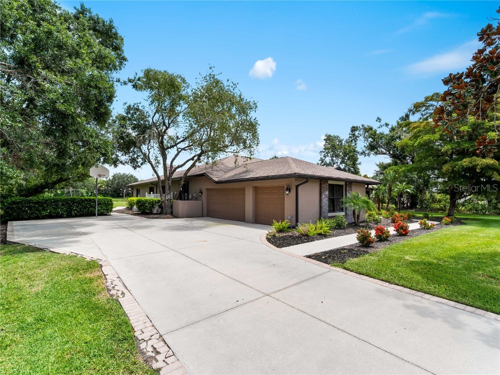 10009 Clubhouse Drive Bradenton FL 34202 N6139619 image65