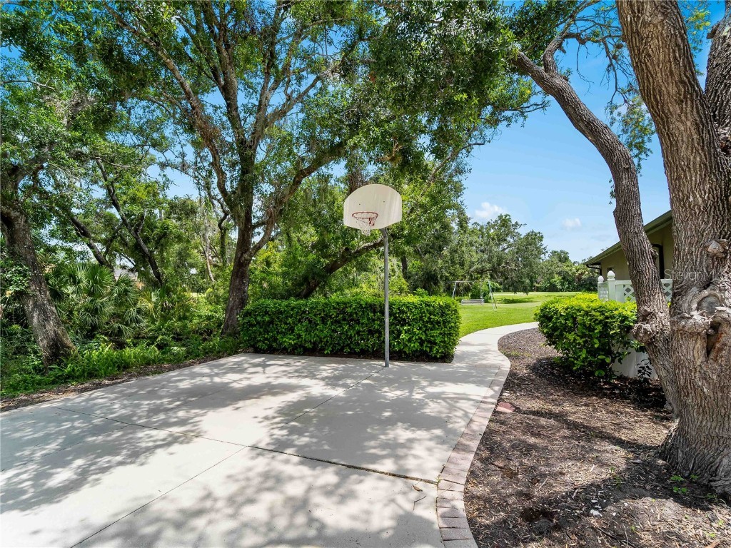 10009 Clubhouse Drive Bradenton FL 34202 N6139619 image66