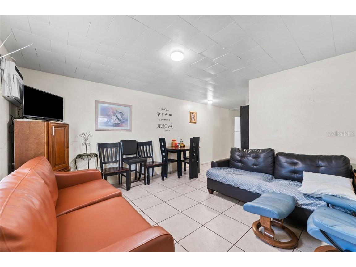 10009 N 10th Street Tampa FL 33612 TB8390568 image4